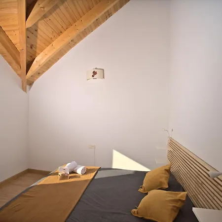 Casa Con Jardin, 4 Y Mucho Encanto En Holiday home Cercedilla