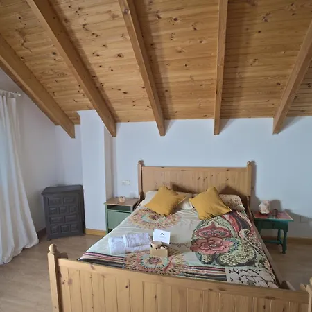 Casa Con Jardin, 4 Y Mucho Encanto En Holiday home Cercedilla